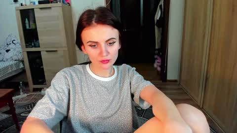 Nicky Weekends online show from 02.03.25