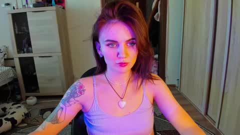 Nicky Weekends online show from 02.11.25