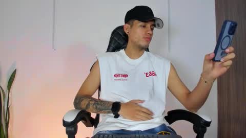 Nicky  online show from 10.12.25