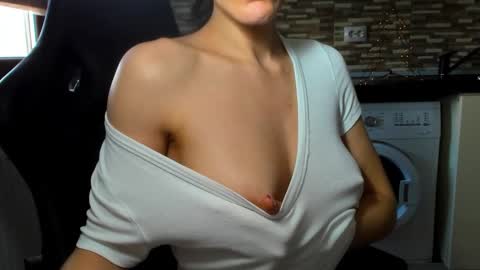 Nicky online show from 02.11.25