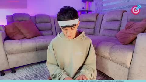 Snapshot of nico_cruz chatting on 10.27.25 nico online show from 10.27.25