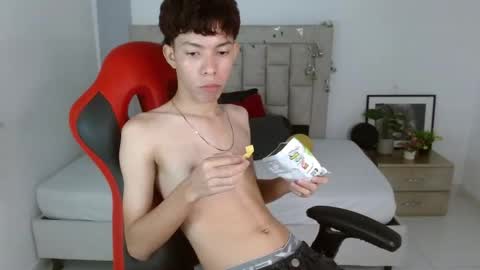 Snapshot of nico_fox723 chatting on 01.10.26 nico online show from 01.10.26