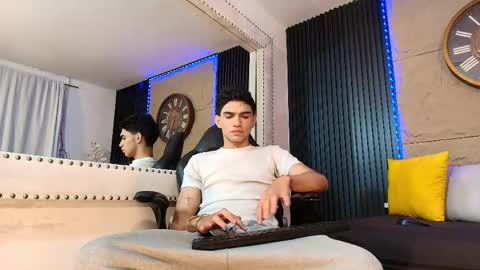 nico_monroet online show from 04.24.26
