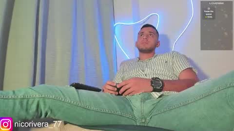 Snapshot of nico_rivera chatting on 02.12.26 Nicolas online show from 02.12.26