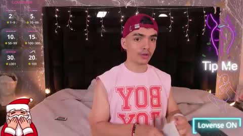 Snapshot of nicokingg_ chatting on 12.23.25 Nico King online show from 12.23.25