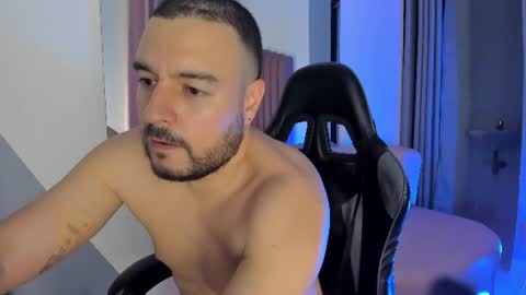 Snapshot of nicola_d_angelo chatting on 07.16.26 nicola_d_angelo online show from 07.16.26