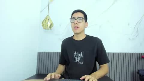 nicolasfine online show from 01.12.26