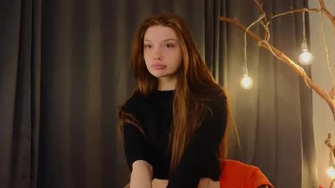Nicole online show from 05.08.26