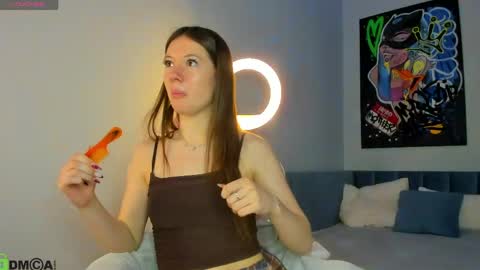 Snapshot of nicole_charm chatting on 06.06.26 GMT7TueWedThSu 0300am-0900am. Sa 1000am-0400pm online show from 06.06.26