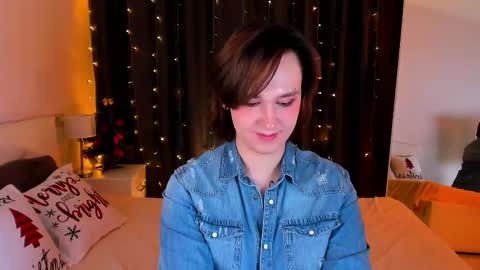 Snapshot of nicole_cidman chatting on 12.15.24 Nicole online show from 12.15.24