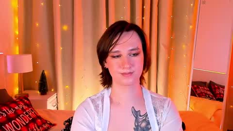 Snapshot of nicole_cidman chatting on 12.17.24 Nicole online show from 12.17.24