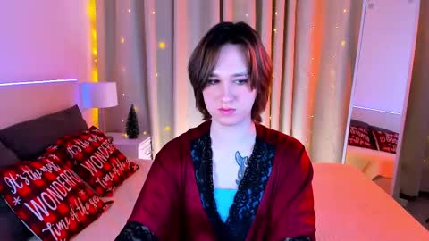 Snapshot of nicole_cidman chatting on 12.17.24 Nicole online show from 12.17.24