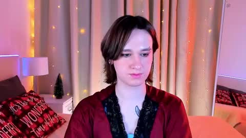 Snapshot of nicole_cidman chatting on 12.18.24 Nicole online show from 12.18.24