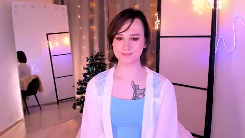 Snapshot of nicole_cidman chatting on 12.19.24 Nicole online show from 12.19.24