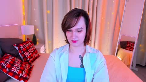 Snapshot of nicole_cidman chatting on 12.24.24 Nicole online show from 12.24.24