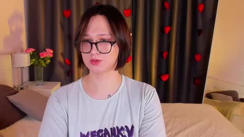 Snapshot of nicole_cidman chatting on 02.11.25 Nicole online show from 02.11.25