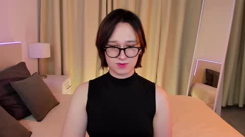 Snapshot of nicole_cidman chatting on 02.26.25 Nicole online show from 02.26.25