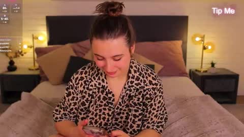 Nicole De Lux online show from 03.22.26