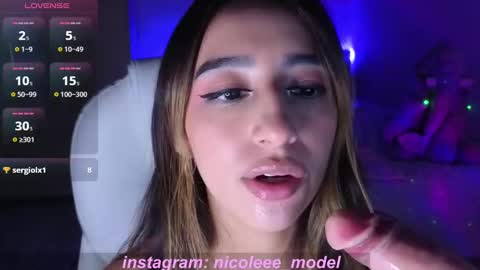 Snapshot of nicole_edwards chatting on 09.11.25 Nicole online show from 09.11.25