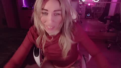 Nicole online show from 05.04.26