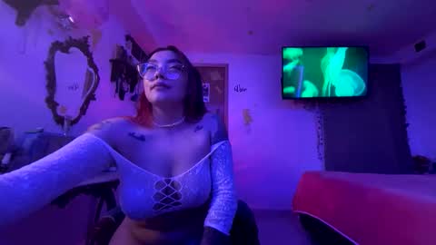 Nicole online show from 04.25.26