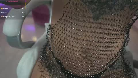 Nicole Crawft online show from 10.08.25