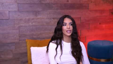 Nicole online show from 12.20.25