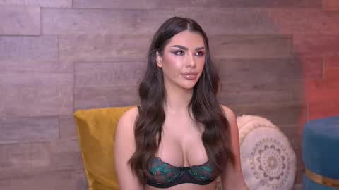 Nicole online show from 01.06.26