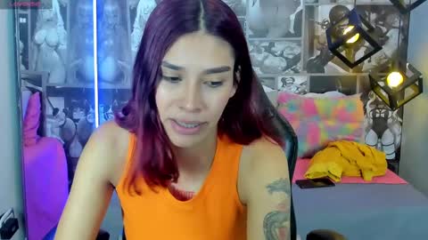Snapshot of nicolee_angels chatting on 12.31.24 N i c o l e online show from 12.31.24