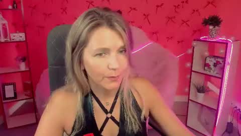 nicolehits online show from 07.28.26