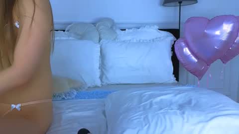 Snapshot of nicolemarani chatting on 02.14.26 Nicole online show from 02.14.26