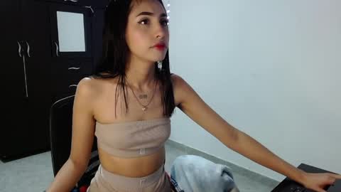 Snapshot of nicoletta_c66 chatting on 04.15.26 Nicole online show from 04.15.26