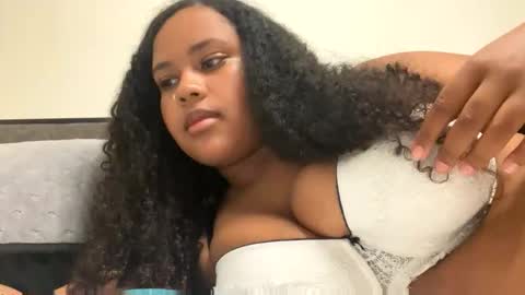 nicolette356 online show from 10.18.25