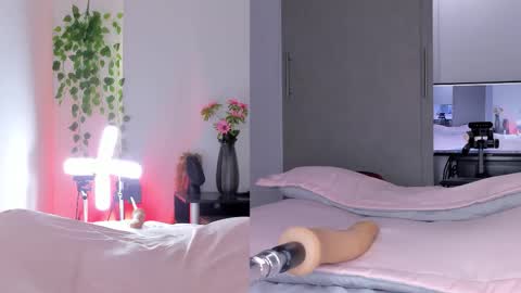 Nicolle Saenzz online show from 03.19.26