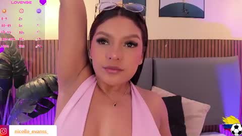 NICOLLE EVANS online show from 06.25.26