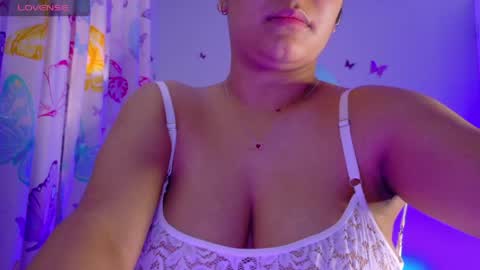 Nicolle Miley online show from 04.23.26