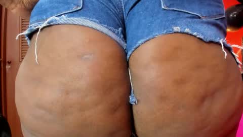 Nicol online show from 10.22.25