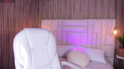 Snapshot of nicolsantoss chatting on 05.28.26 Nicol online show from 05.28.26