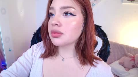 Snapshot of nicolthompsonn chatting on 01.05.25 Nicol online show from 01.05.25