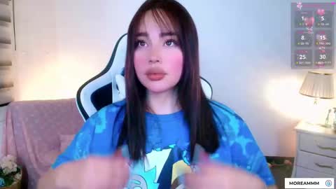 Snapshot of nicolthompsonn chatting on 10.26.25 Nicol online show from 10.26.25