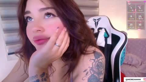 Snapshot of nicolthompsonn chatting on 12.01.25 Nicol online show from 12.01.25