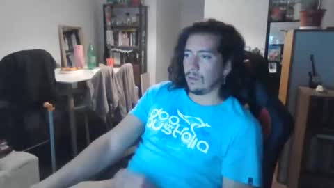 Snapshot of nicopriets chatting on 10.18.25 nicopriets online show from 10.18.25