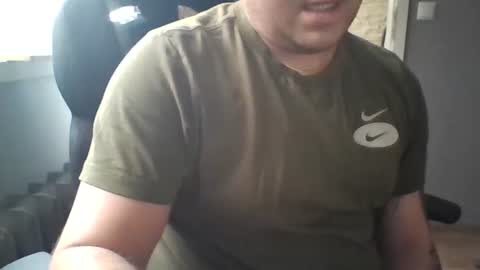 Snapshot of niewidoczny26 chatting on 01.21.25 Niewidoczny online show from 01.21.25