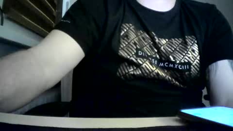 Snapshot of niewidoczny26 chatting on 03.08.25 Niewidoczny online show from 03.08.25