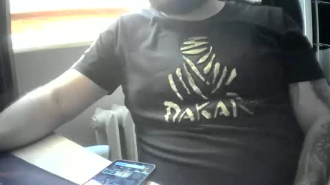 Snapshot of niewidoczny26 chatting on 09.12.25 Niewidoczny online show from 09.12.25