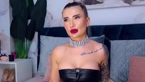 Snapshot of nightshadeiris chatting on 12.05.25 Iris online show from 12.05.25