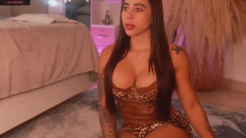 Snapshot of niiaa01 chatting on 10.09.25 niiaa01 online show from 10.09.25