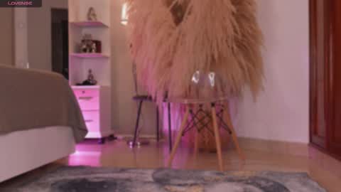 Snapshot of niiaa01 chatting on 10.12.25 niiaa01 online show from 10.12.25