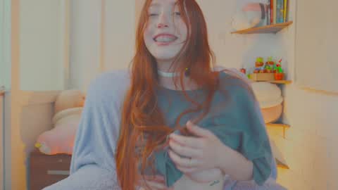 Snapshot of niilaa chatting on 02.13.26 of Nylasweet online show from 02.13.26