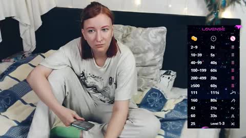 Snapshot of nika_fuchs chatting on 11.30.25 Nika online show from 11.30.25